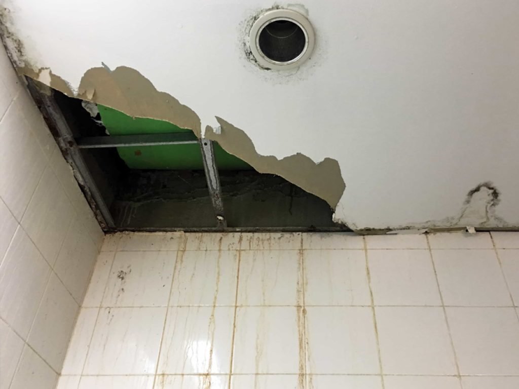 bathroom leakage repair
